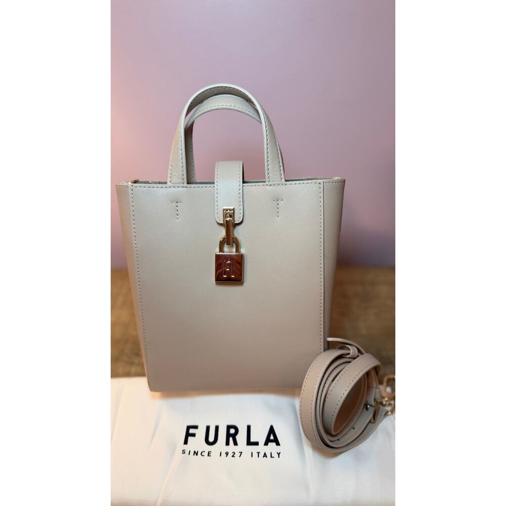 🩷SOLD🩷 Furla Pink Crossbody